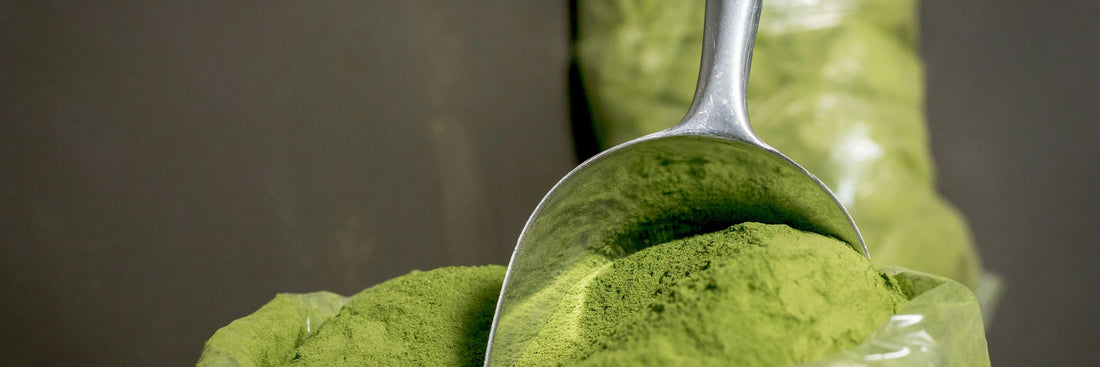 Greens Powders: Benefits, Types, Dosing, and Side Effects